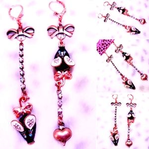 Blue and white crystal bow mouse drop earrings